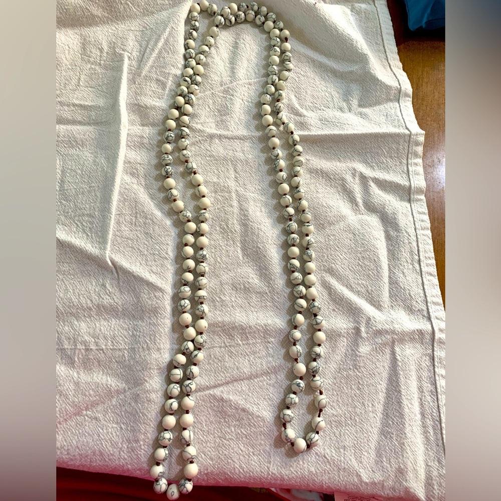 White and Blue Veined Beaded Necklace